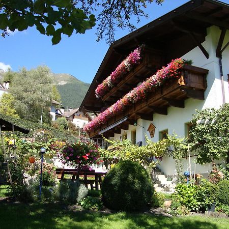 Pension Kirchbrugger Telfes im Stubai Exteriér fotografie