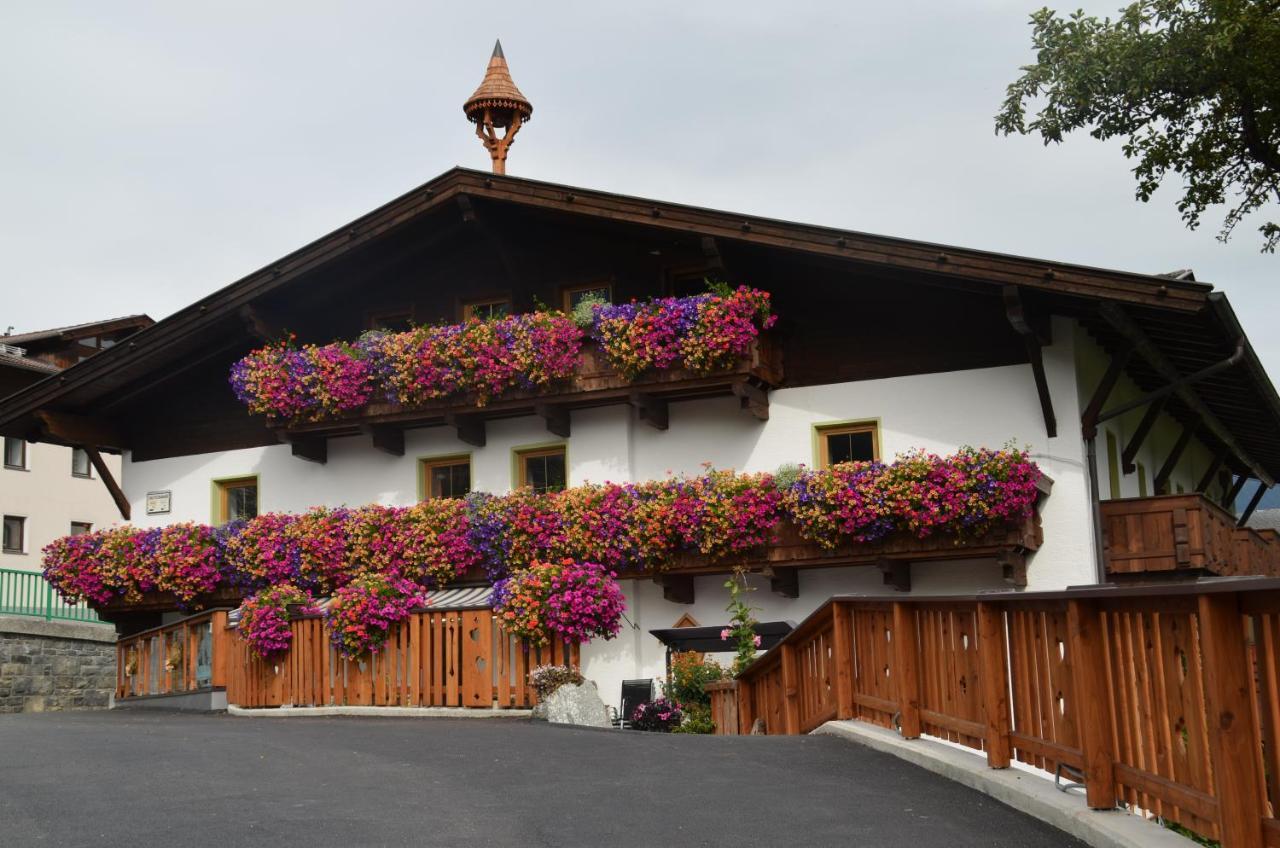 Pension Kirchbrugger Telfes im Stubai Exteriér fotografie